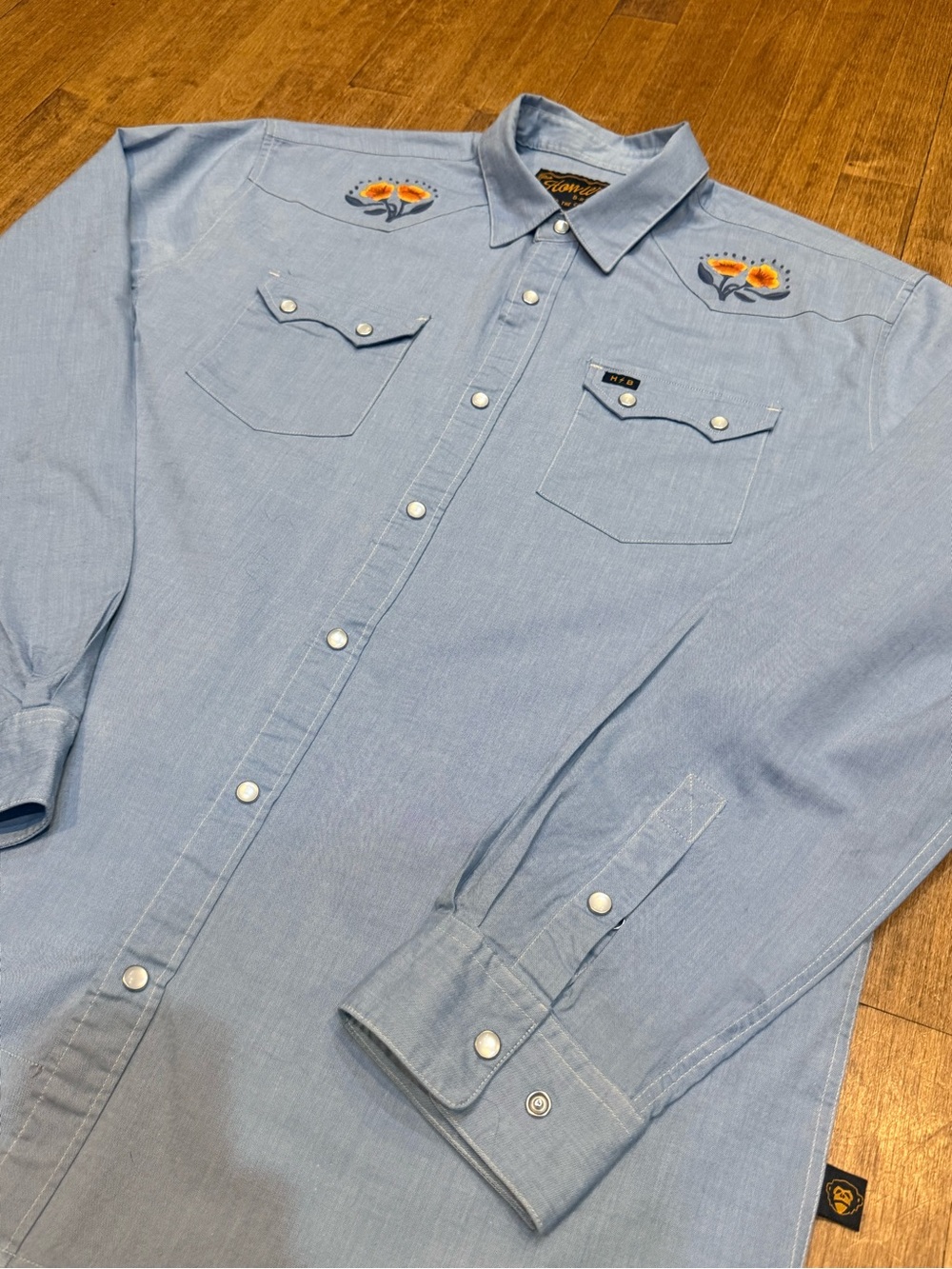 Howler Bros - Light Blue Western Shirt with Orange Poppy Embroidery - Large NWOT - Picture 5 of 8